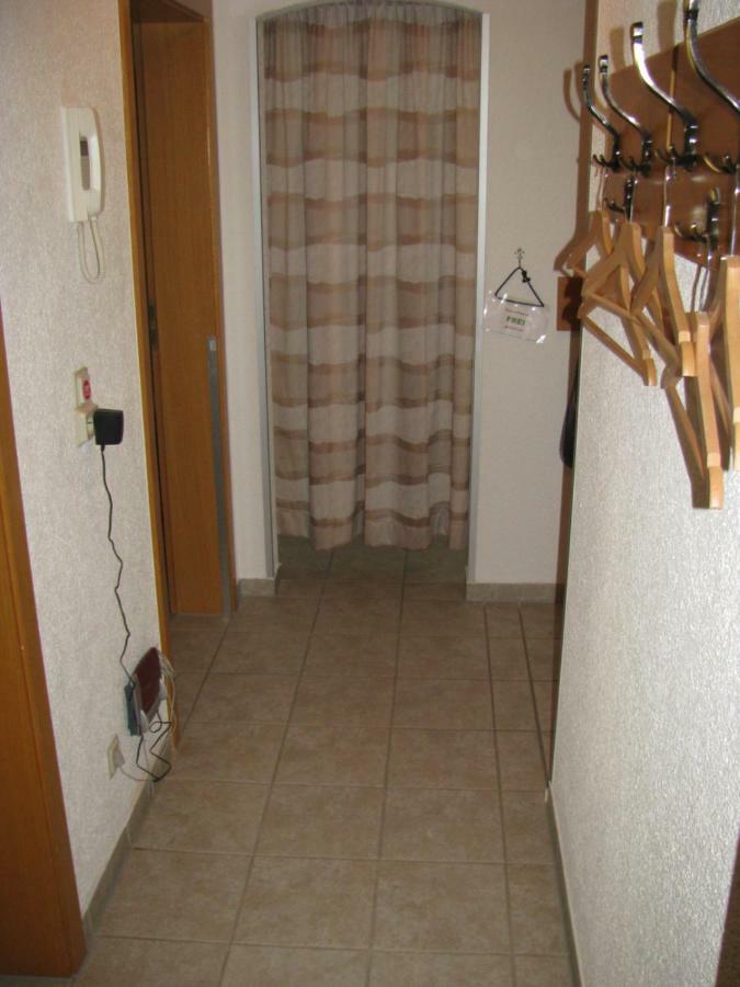 Ferienwohnung Herbsleben Bagian luar foto