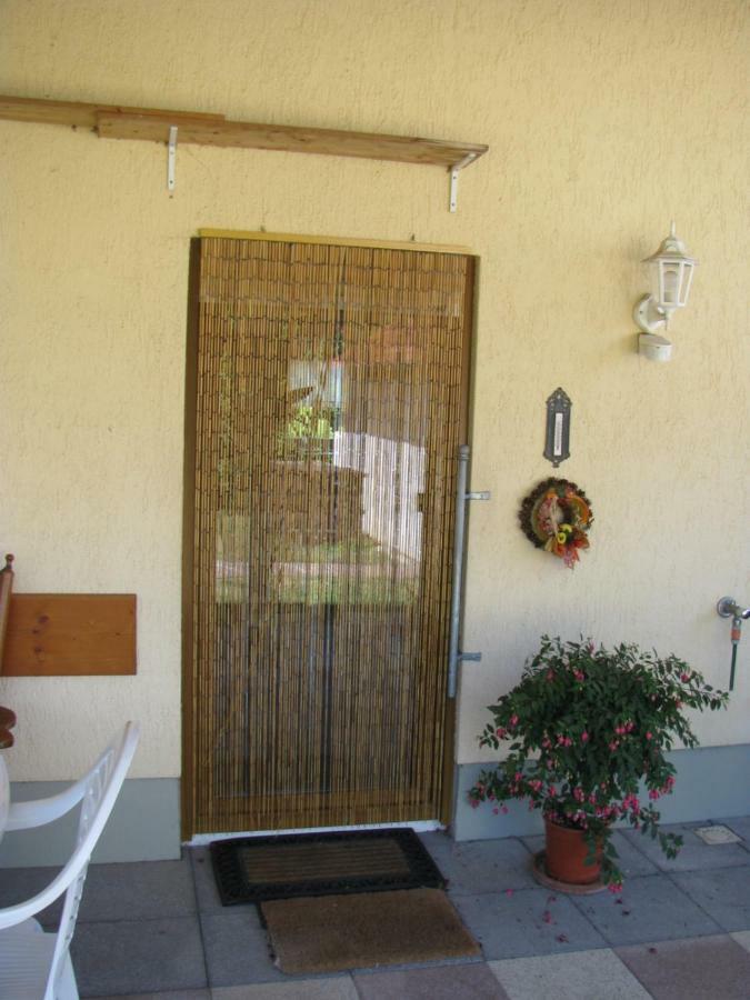 Ferienwohnung Herbsleben Bagian luar foto